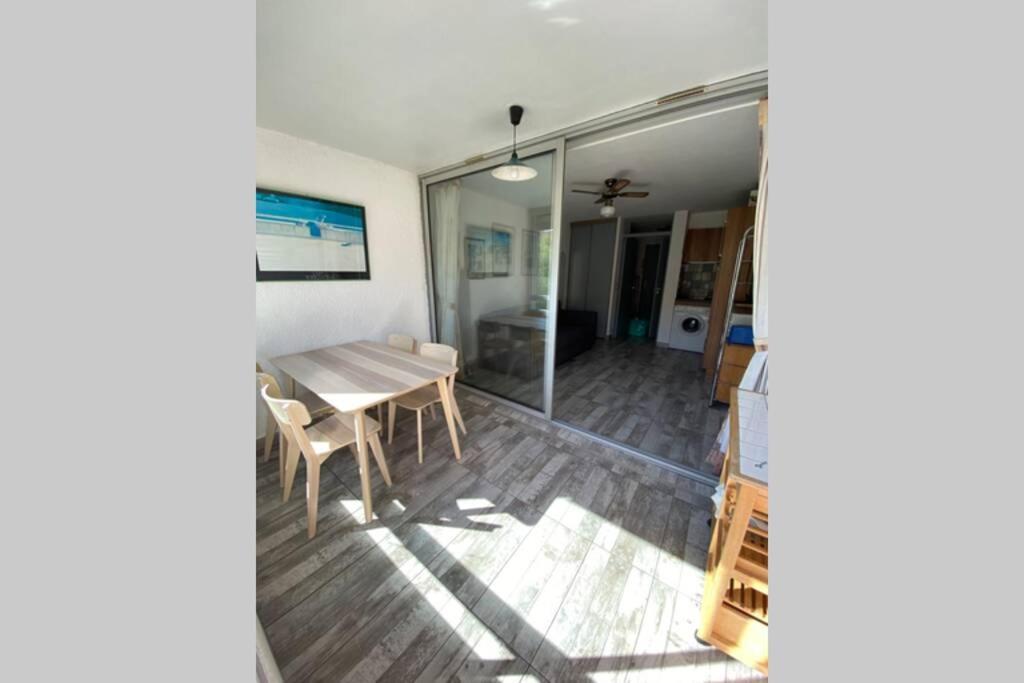 Spacieux Studio Sur Le Port De Hyères Kültér fotó