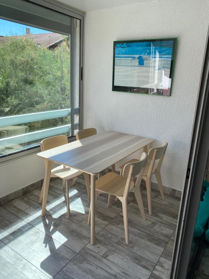 Spacieux Studio Sur Le Port De Hyères Kültér fotó