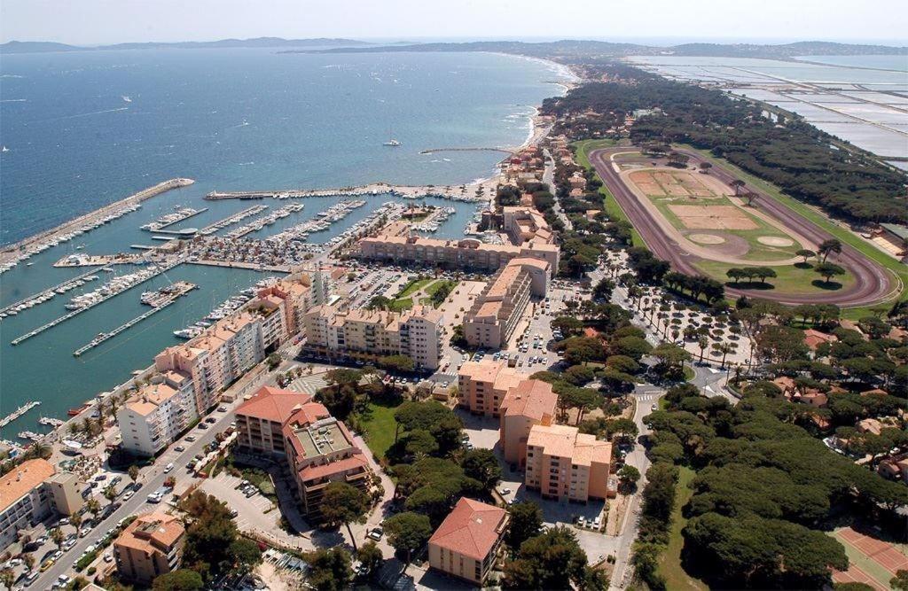 Spacieux Studio Sur Le Port De Hyères Kültér fotó